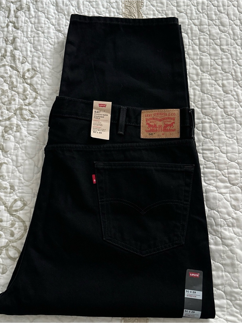 NEW Levis Jeans Mens 50X29  Black Denim 541 Athletic Taper  Cotton No Stretch